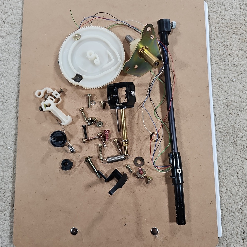 MCS 6202 Original OEM Turntable Replacement Parts Miscellaneous Gear Screws Arm